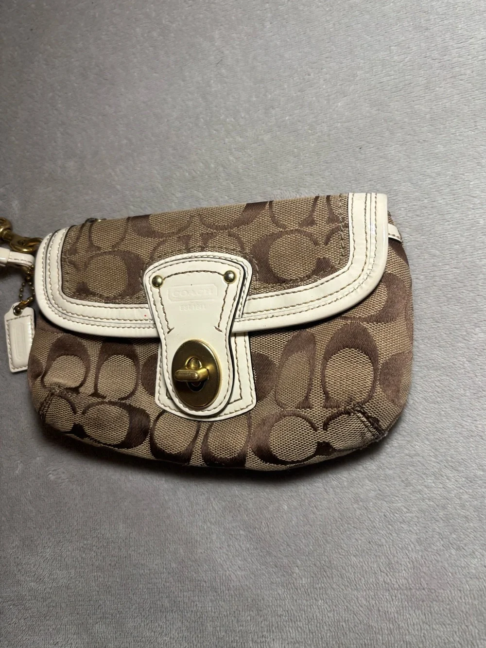Coach vintage legacy